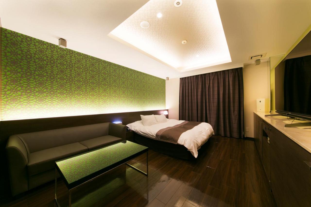 Hotel Lotus Toyonaka (Adults Only) Eksteriør billede